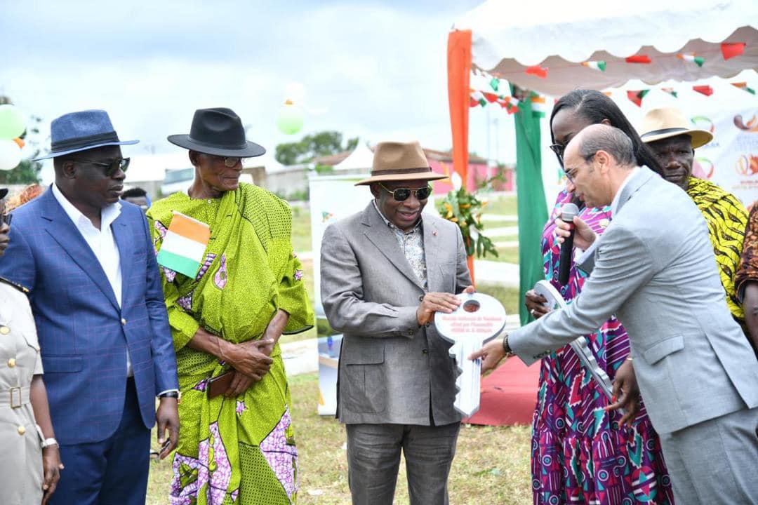 Le Ministre Siandou Fofana lors de l'inauguration de l'aire de repos de Yocoboué